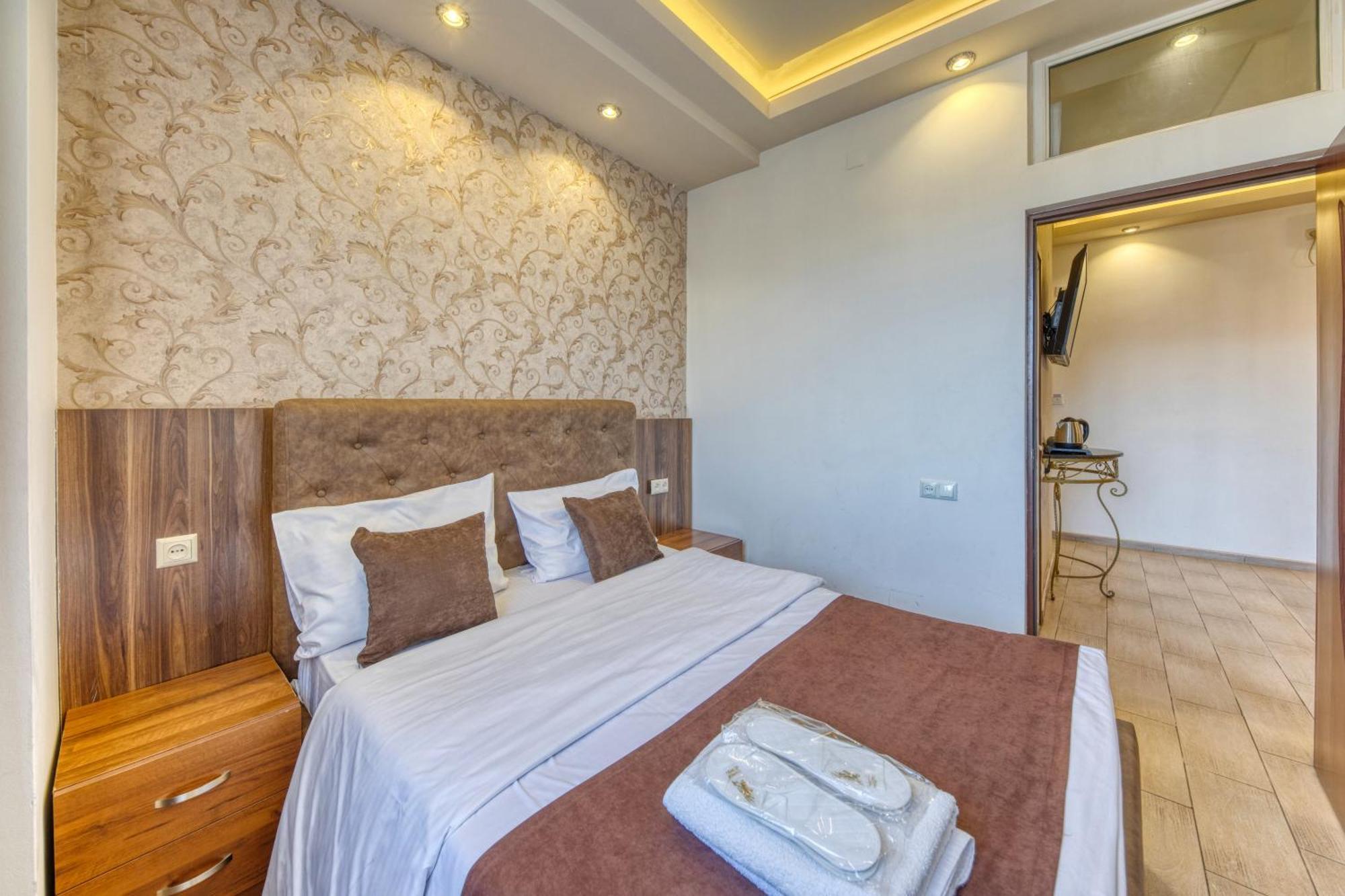 Aleppo Hotel Erévan Extérieur photo