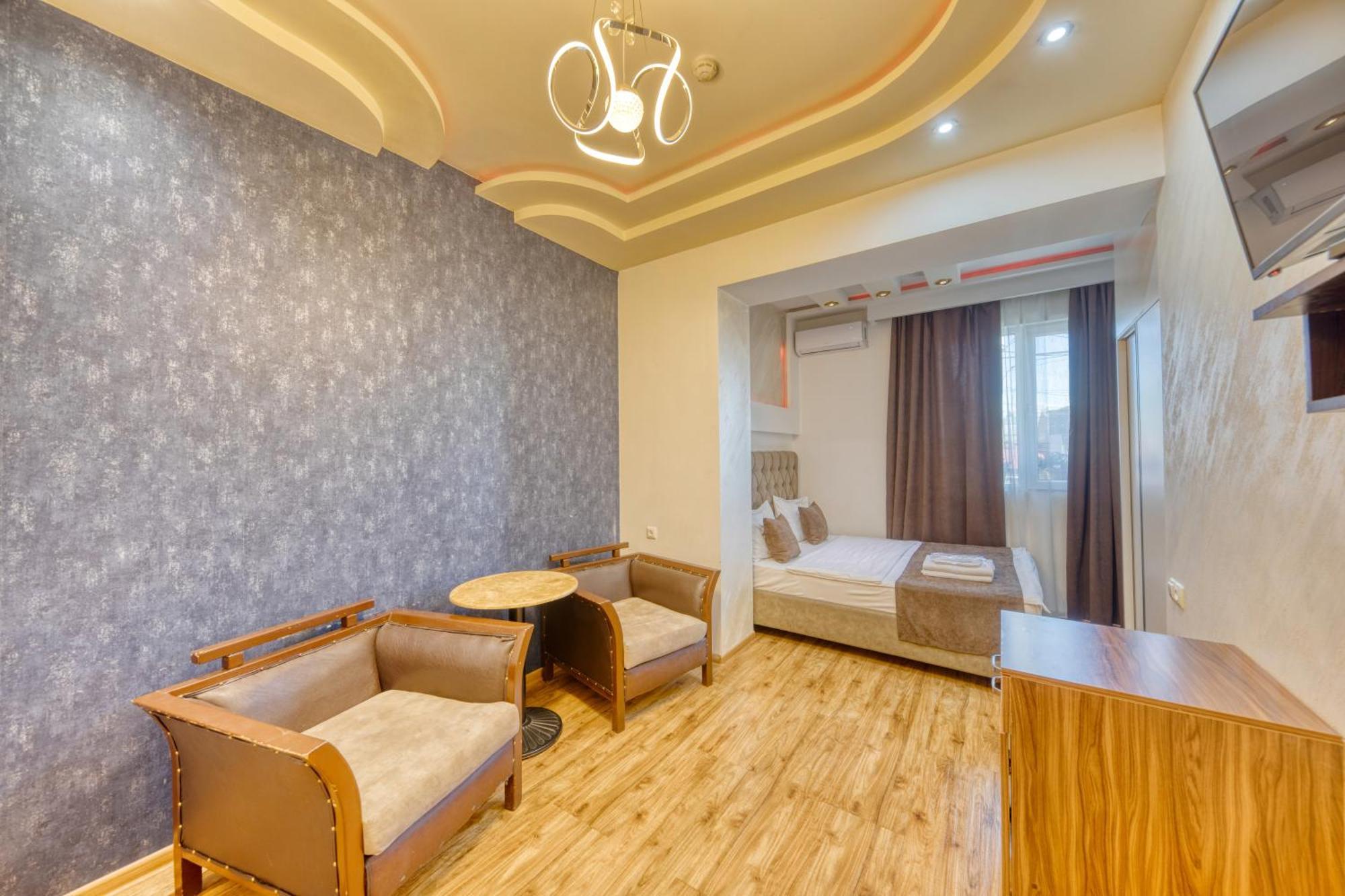Aleppo Hotel Erévan Extérieur photo