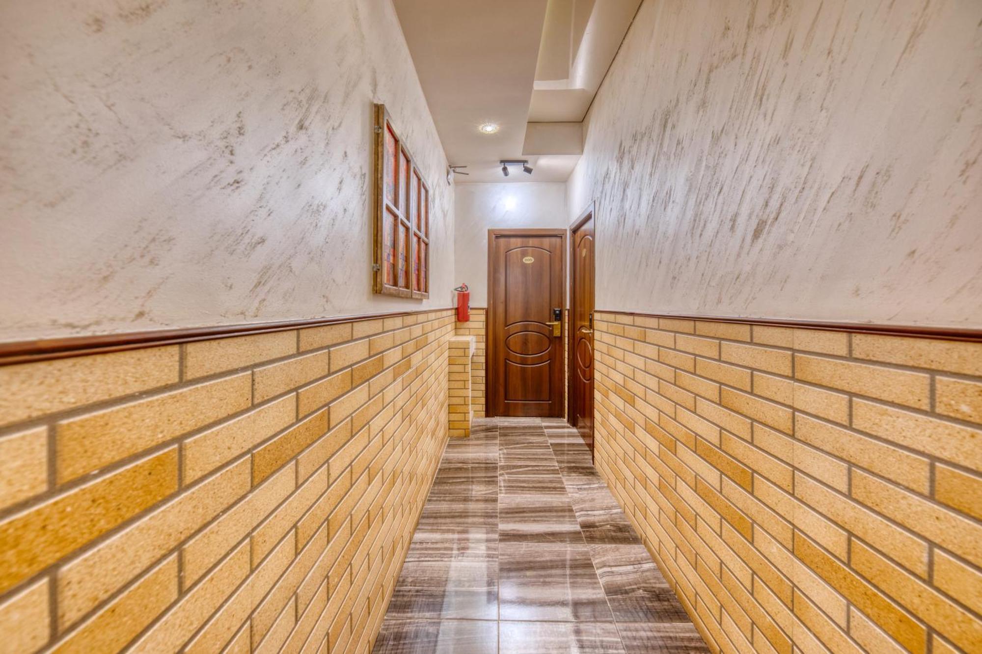 Aleppo Hotel Erévan Extérieur photo